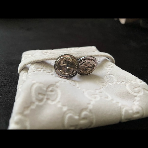 Man’s Authentic Gucci cufflink - Picture 2 of 7